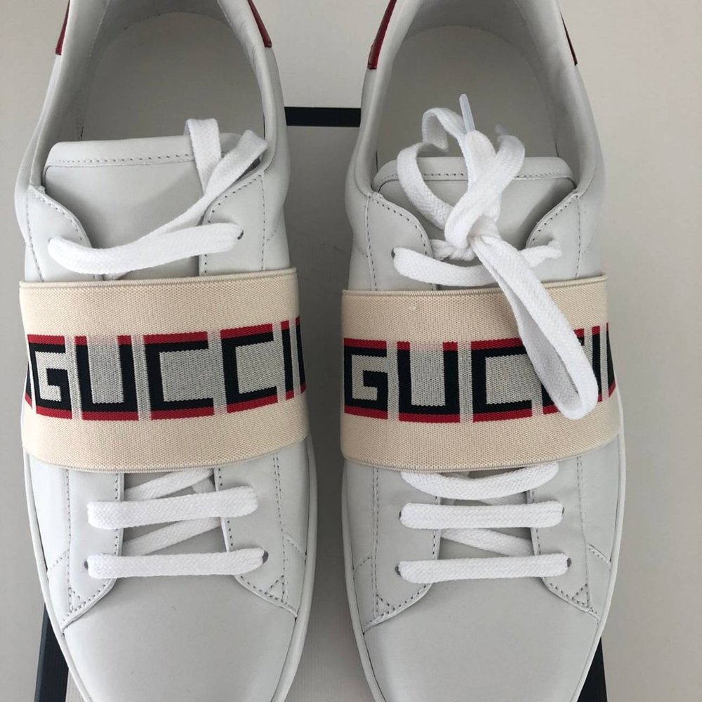 Gucci Ace Sneaker W/ Strap ///PENDING\\\